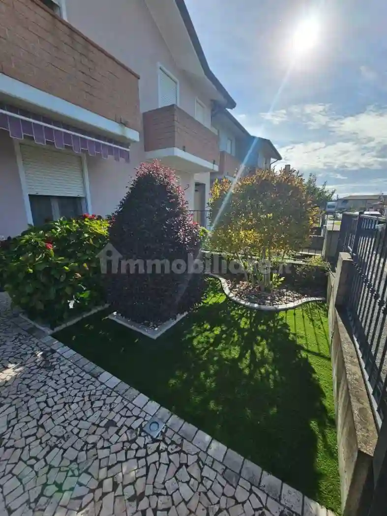 Villetta a schiera - foto 2