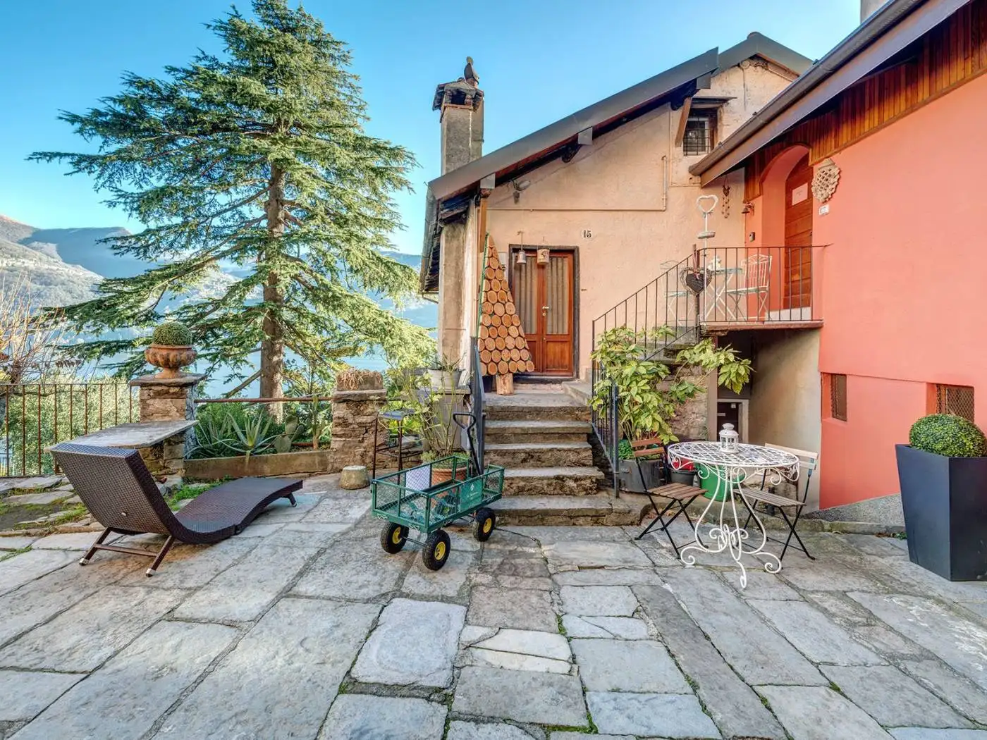 Terratetto plurifamiliare 85 m², Centro, Carate Urio - foto 2