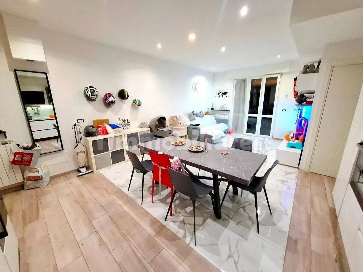 Appartamento ottimo stato, secondo piano, Centro, Cicagna - foto 2