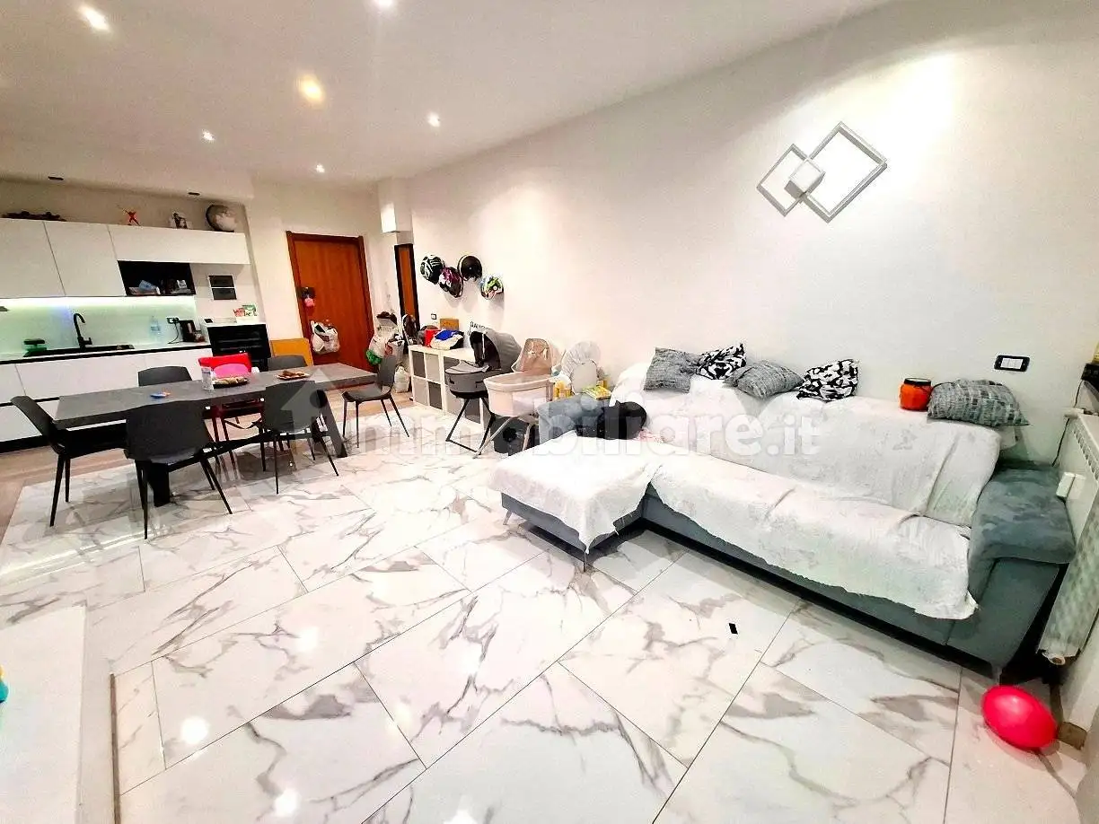 Appartamento ottimo stato, secondo piano, Centro, Cicagna - foto 4