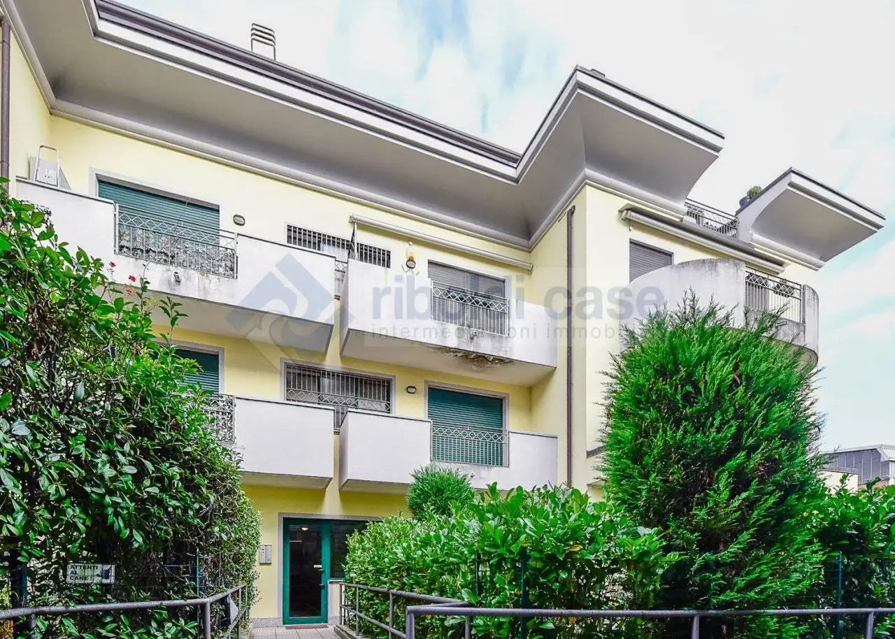 Appartamento in vendita a Seregno