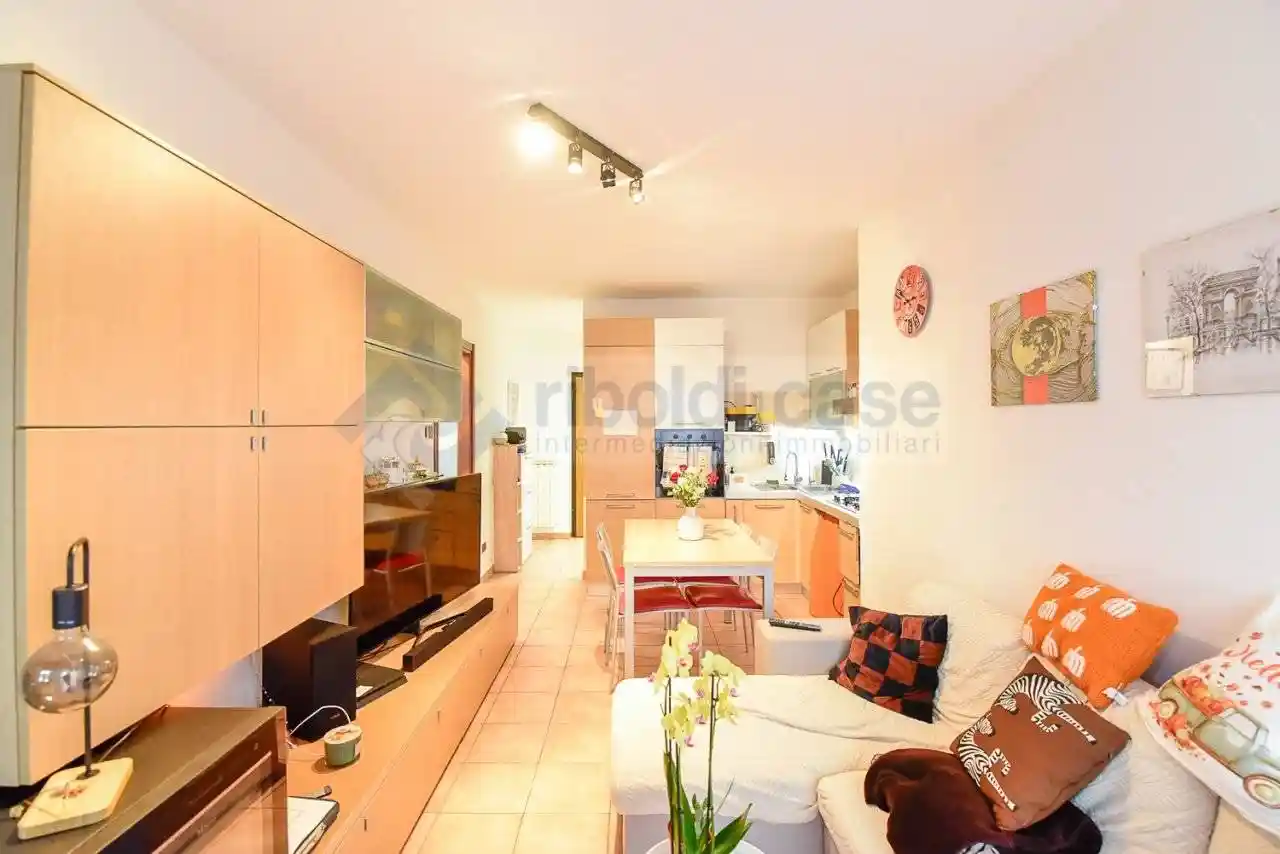 Bilocale ottimo stato, primo piano, Montello - San Salvatore, Seregno - foto 3