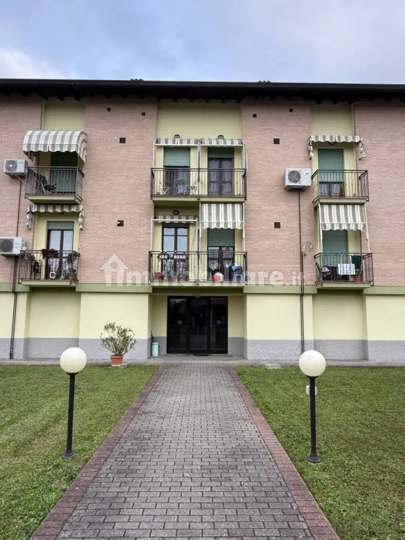 Appartamento via Francesco Petrarca 5, Centro, Casatisma - foto 4