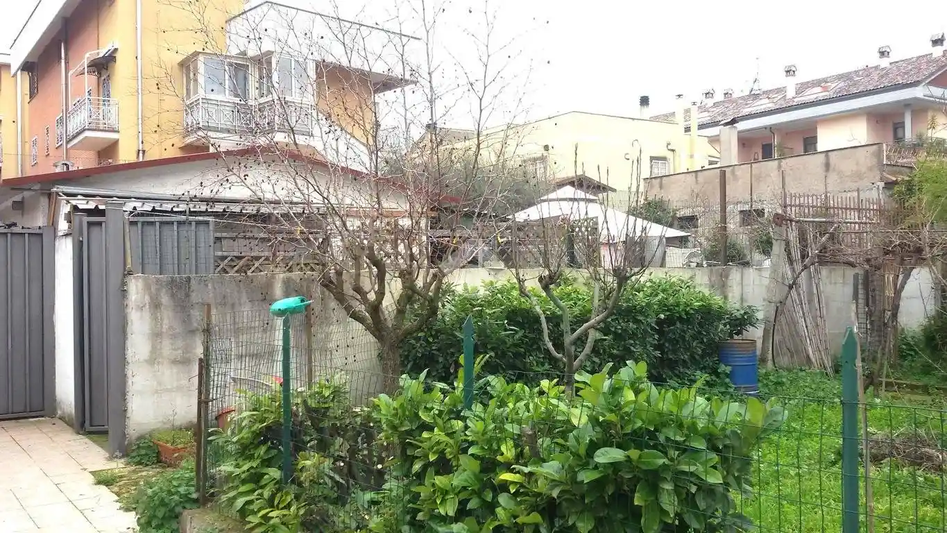Rustico - Casale in vendita a Roma