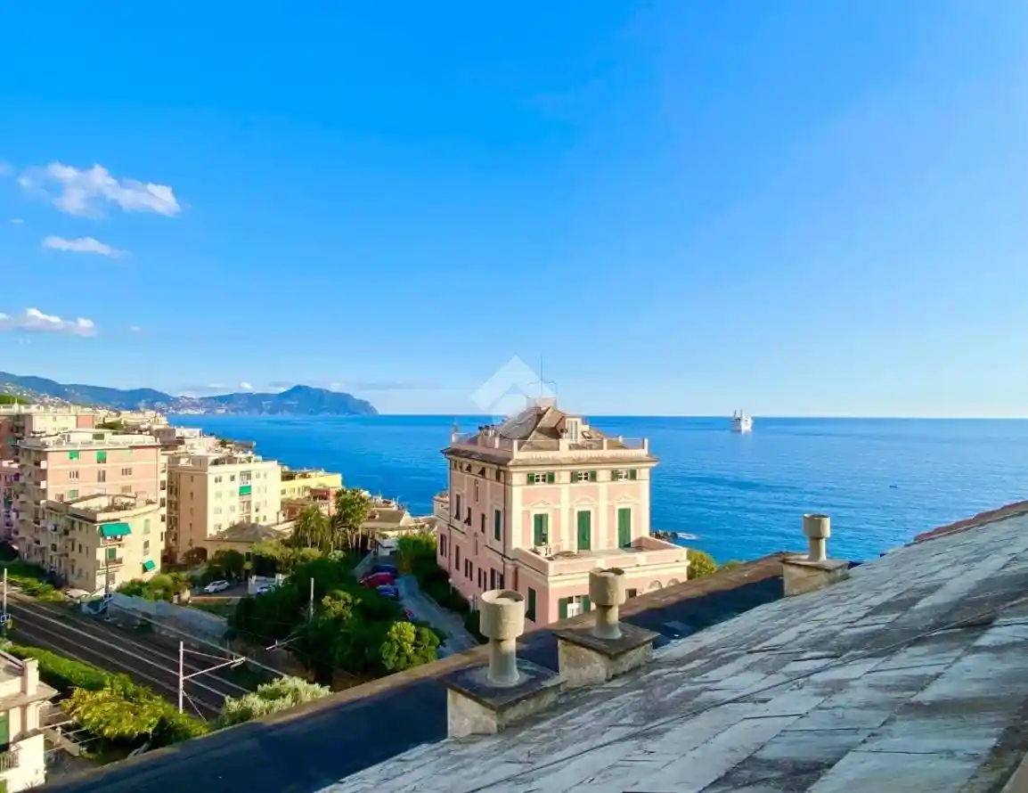 Appartamento in vendita a Genova