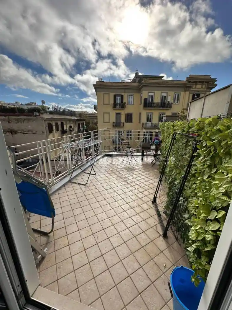 Appartamento in affitto a Napoli