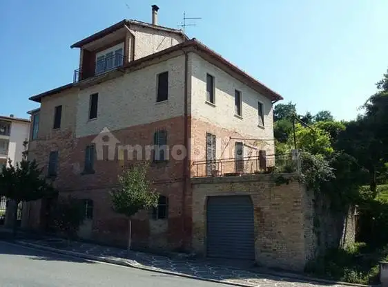 Appartamento in asta a Venarotta
