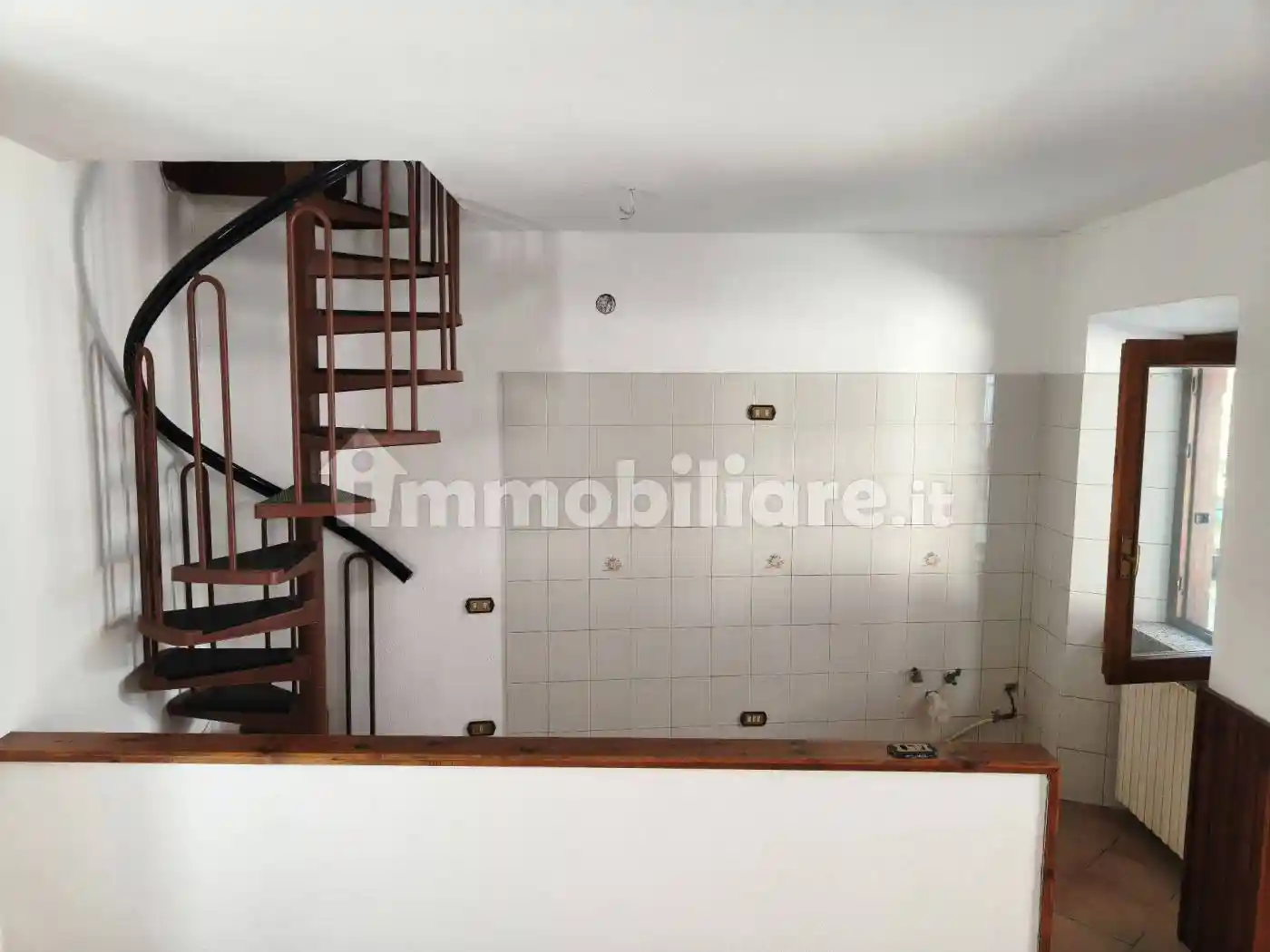Casa indipendente in affitto a Gemonio