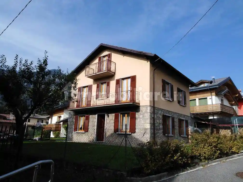 Villa plurifamiliare via Palazzo, Centro, Castione della Presolana - foto 3