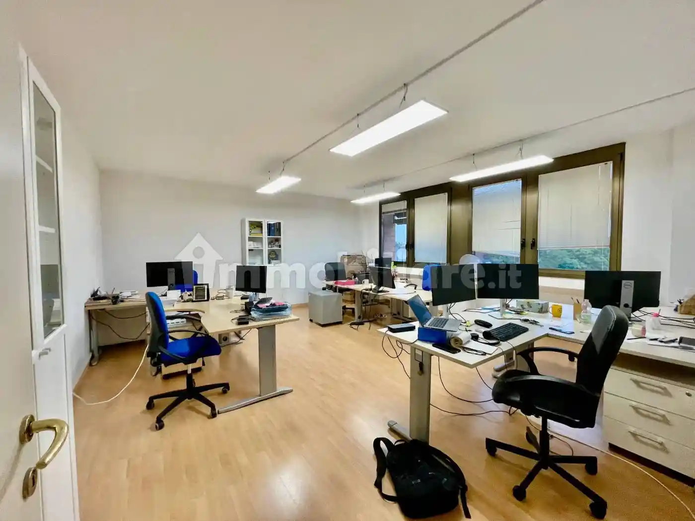 Palazzo - Edificio in Affitto - foto 4