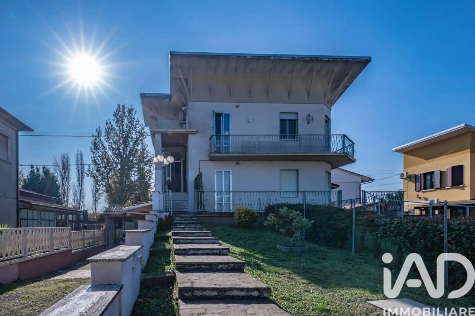 Villa in vendita a Bondeno