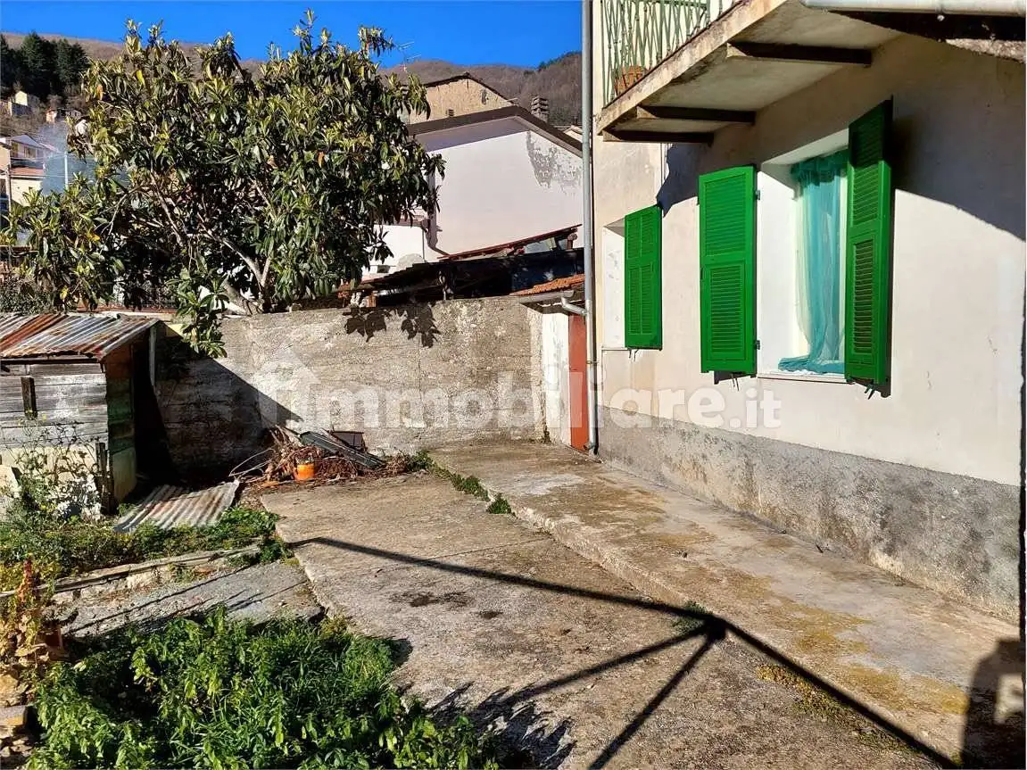 Appartamento in vendita a Rezzo