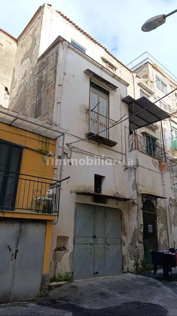 Palazzo - Edificio in vendita a Portici
