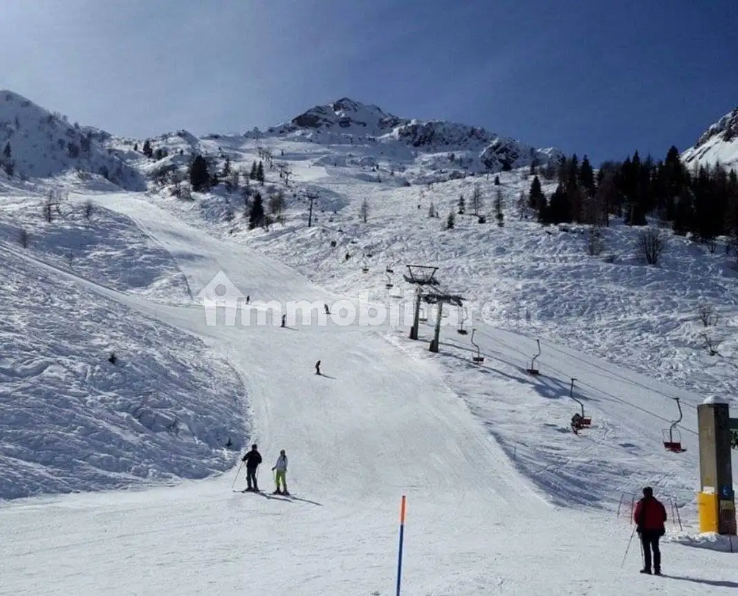 Appartamento in affitto a Valbondione