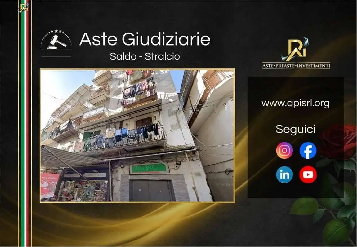 Appartamento in vendita a Napoli