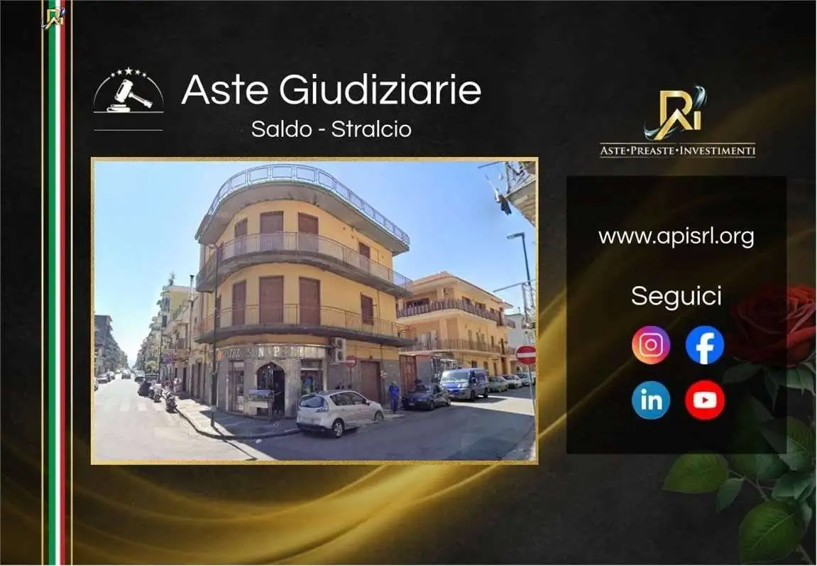 Appartamento in vendita a Napoli