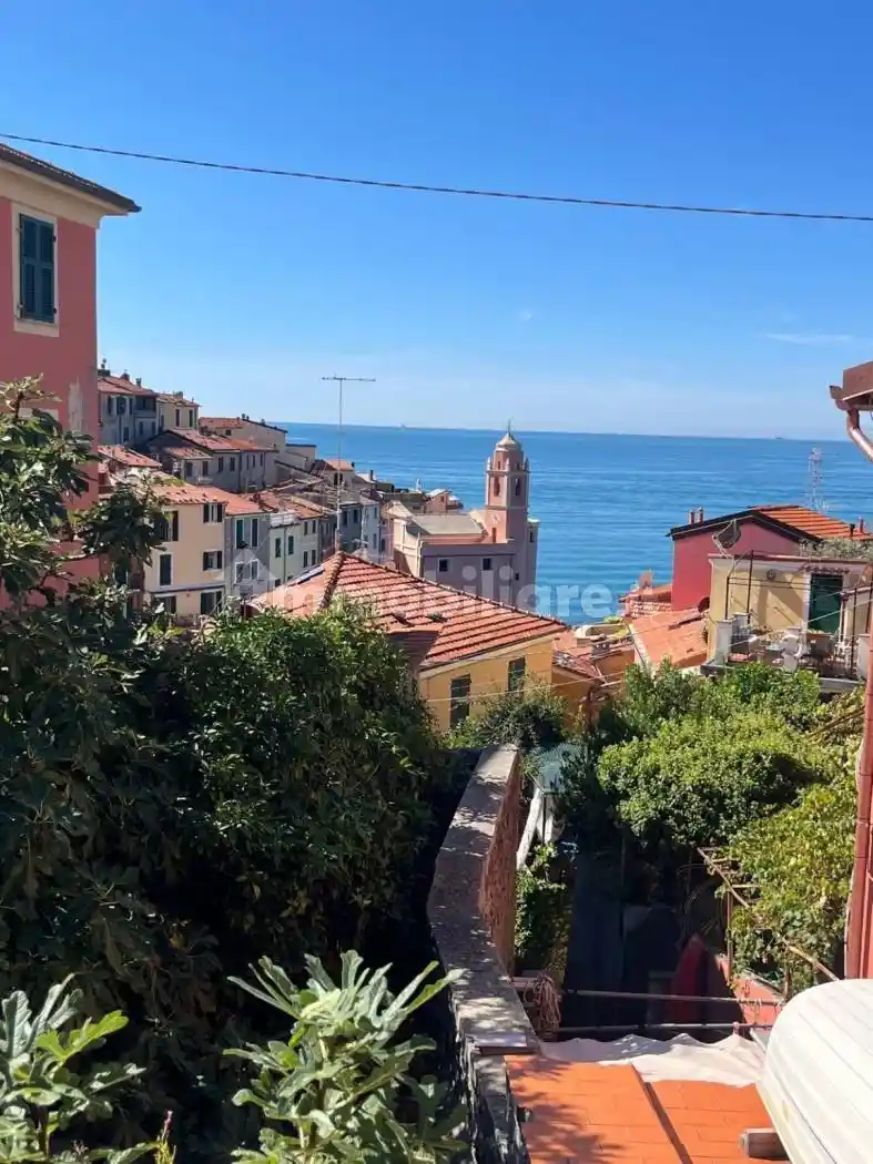 Appartamento in vendita a Lerici
