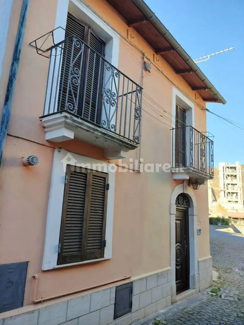 Appartamento in vendita a Cagnano Amiterno