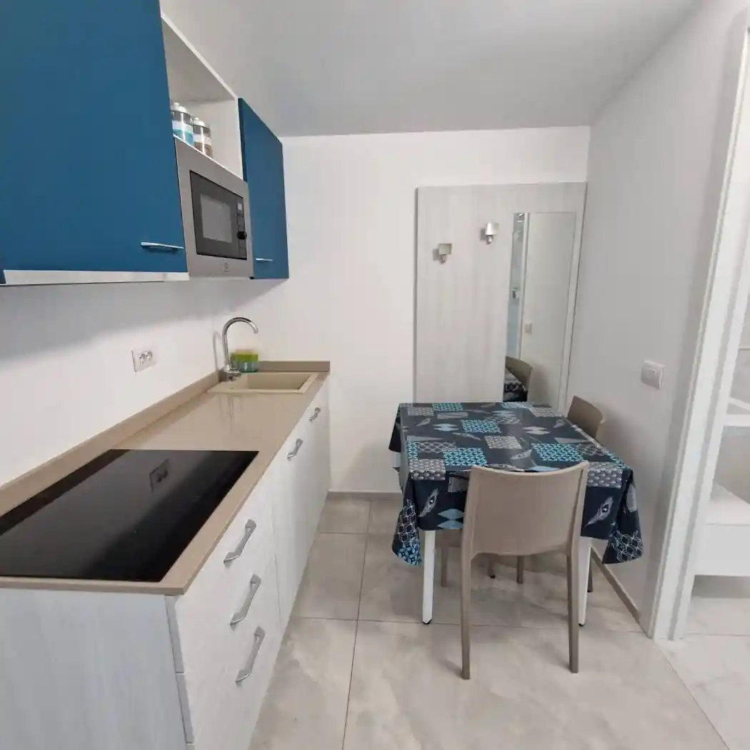 Palazzo - Edificio in vendita a Riccione