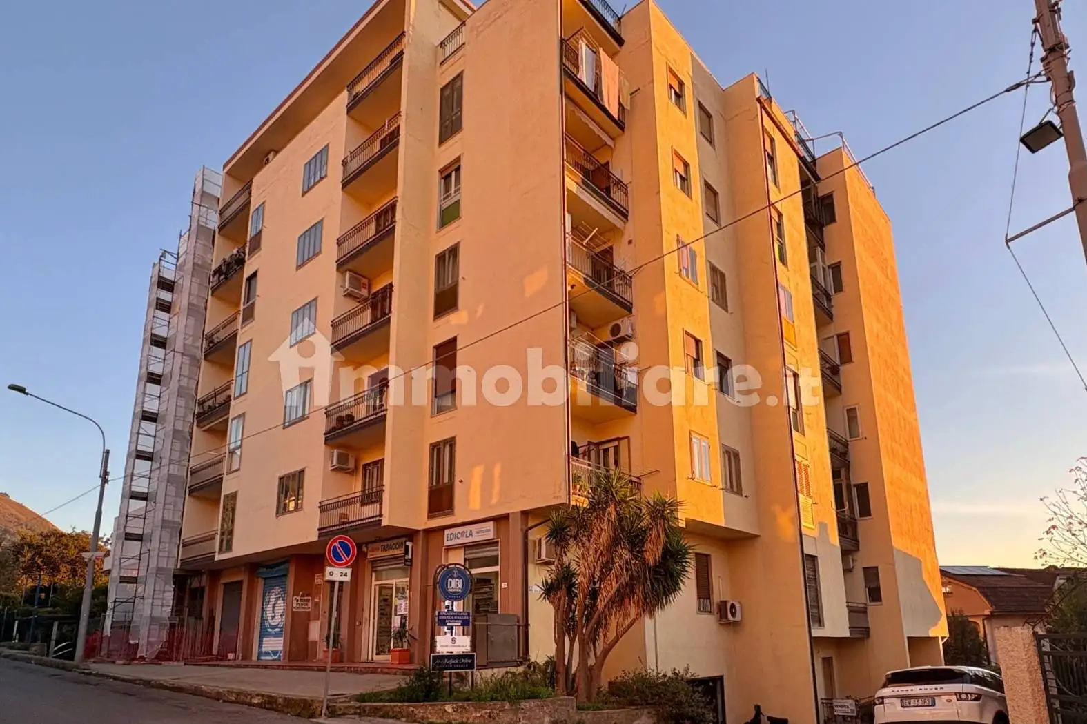 Appartamento in vendita a Paola