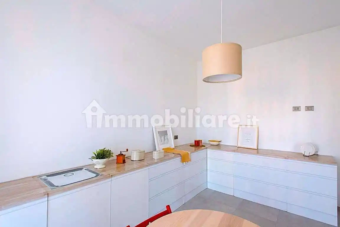 Trilocale via Garibaldi 7, Centro, Casteggio - foto 4