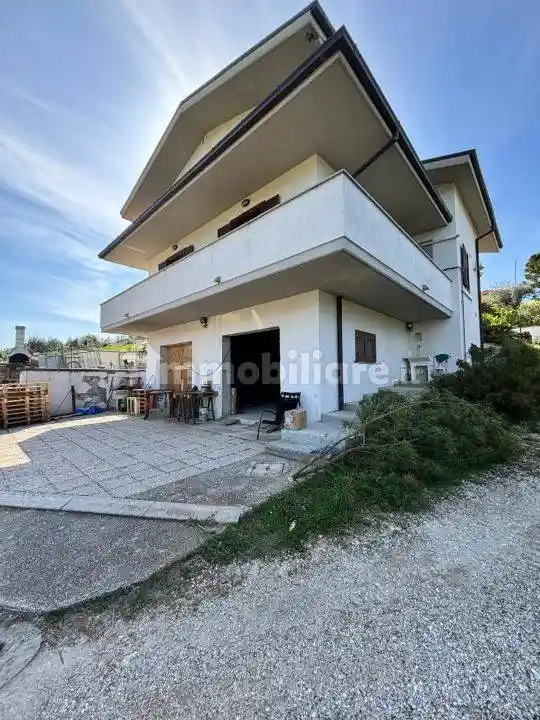 Villa unifamiliare via Teate 2, San Giovanni Teatino - foto 2