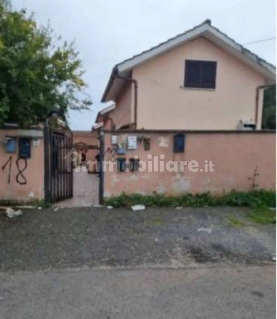 Villa in asta a Ardea