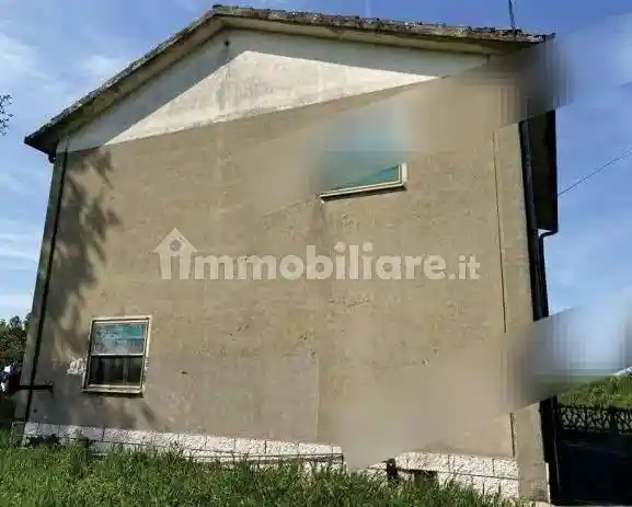 Casa indipendente all'asta via del Po, Jolanda di Savoia - foto 3