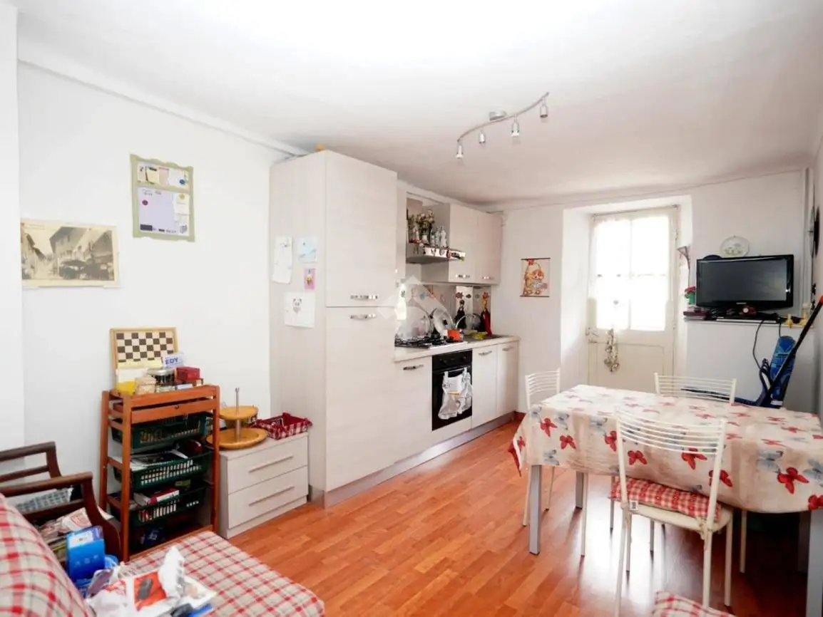 Palazzo - Edificio in vendita a Chiomonte