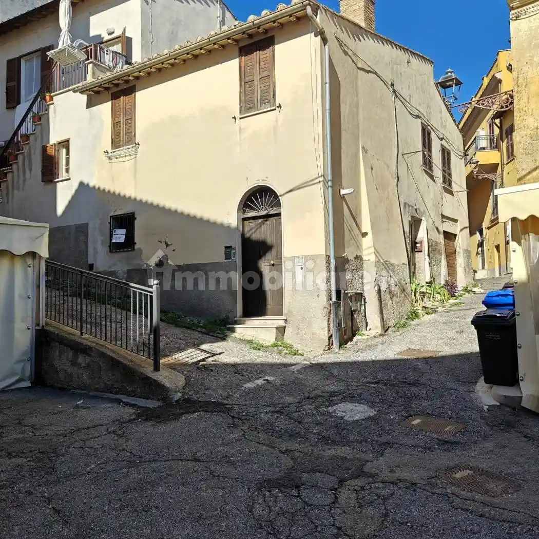 Bilocale vicolo Sdrucciolo, Centro, Magliano Sabina - foto 3