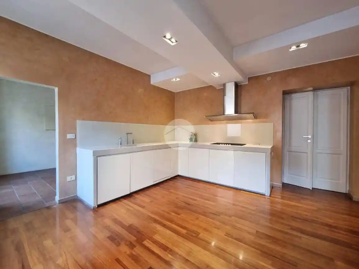 Appartamento in vendita a Parma