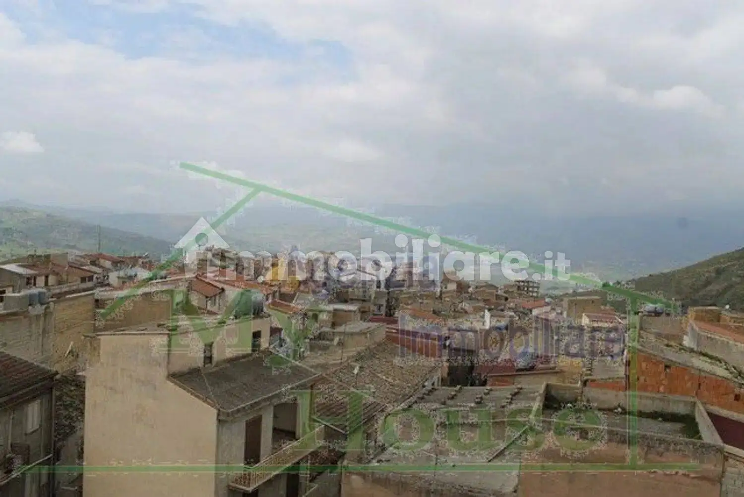 Villa in vendita a Alessandria della Rocca