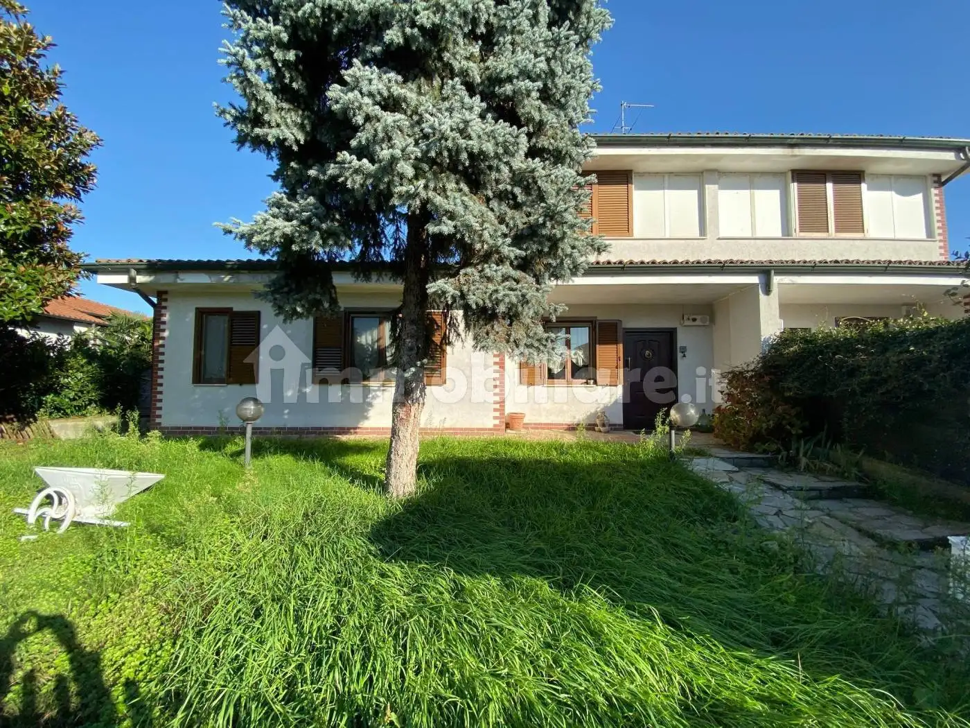 Villa in affitto a Noviglio