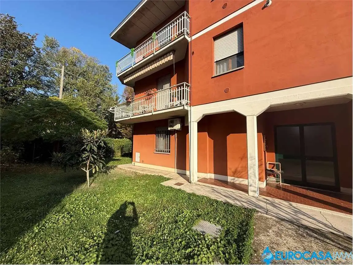 Quadrilocale via Carso, 35, Centro, Fabbrico - foto 2