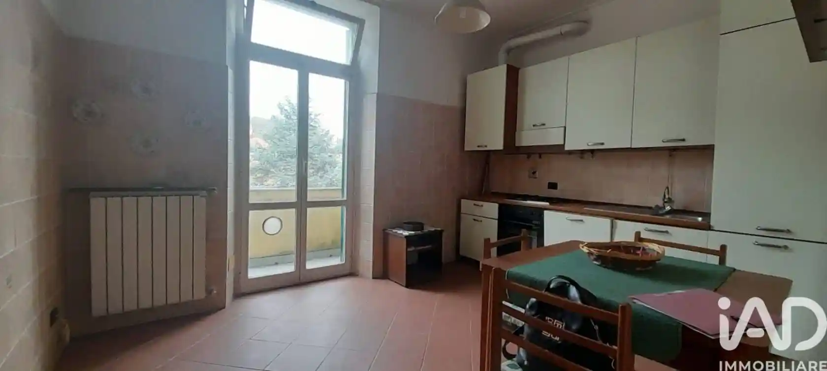 Quadrilocale piazza piazza MARTIRI DELLA LIBERTA', Centro, Carcare - foto 3