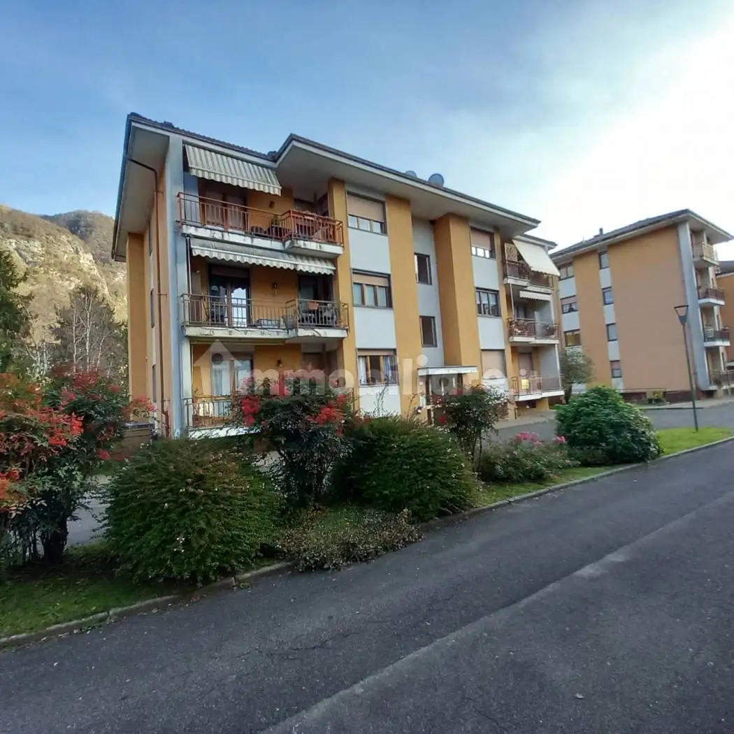 Appartamento in affitto a Varallo