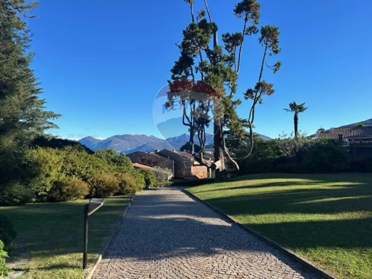 Appartamento in vendita a Porto Valtravaglia