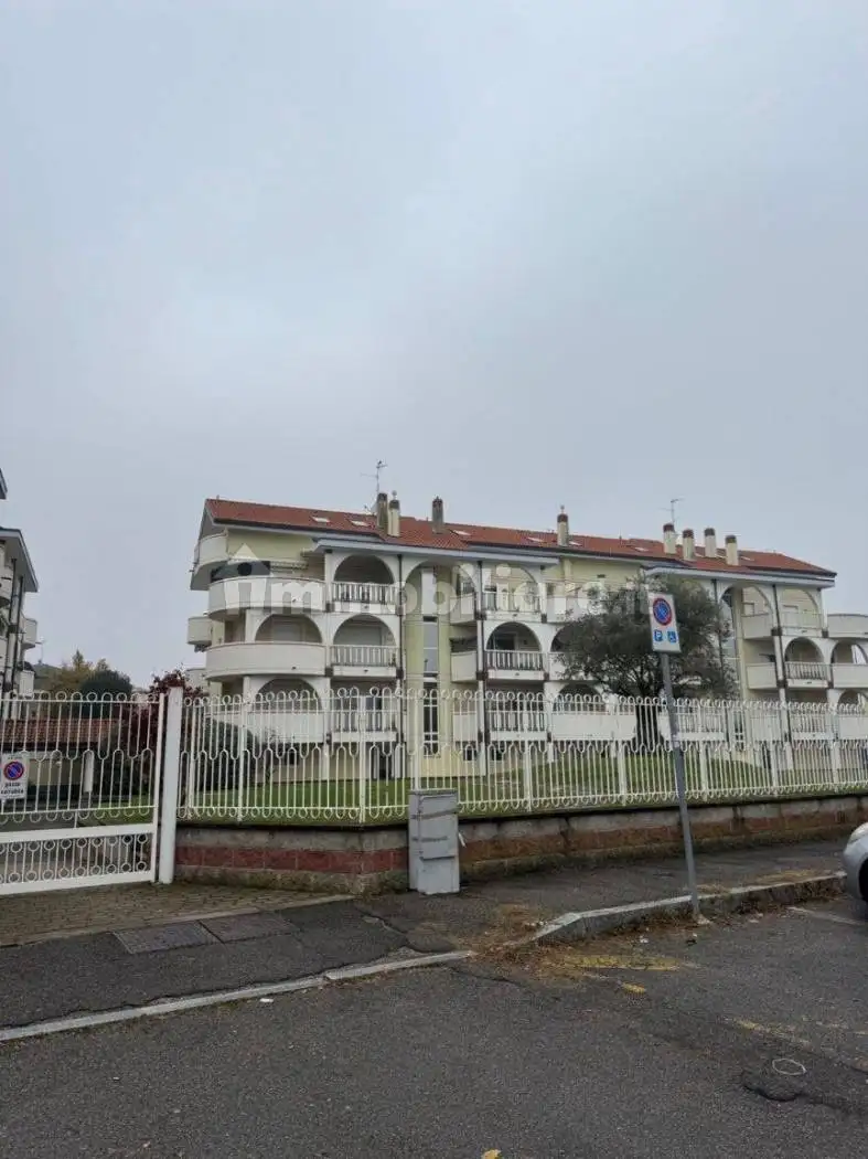 Quadrilocale via Eugenio Montale 2, Arluno - foto 2