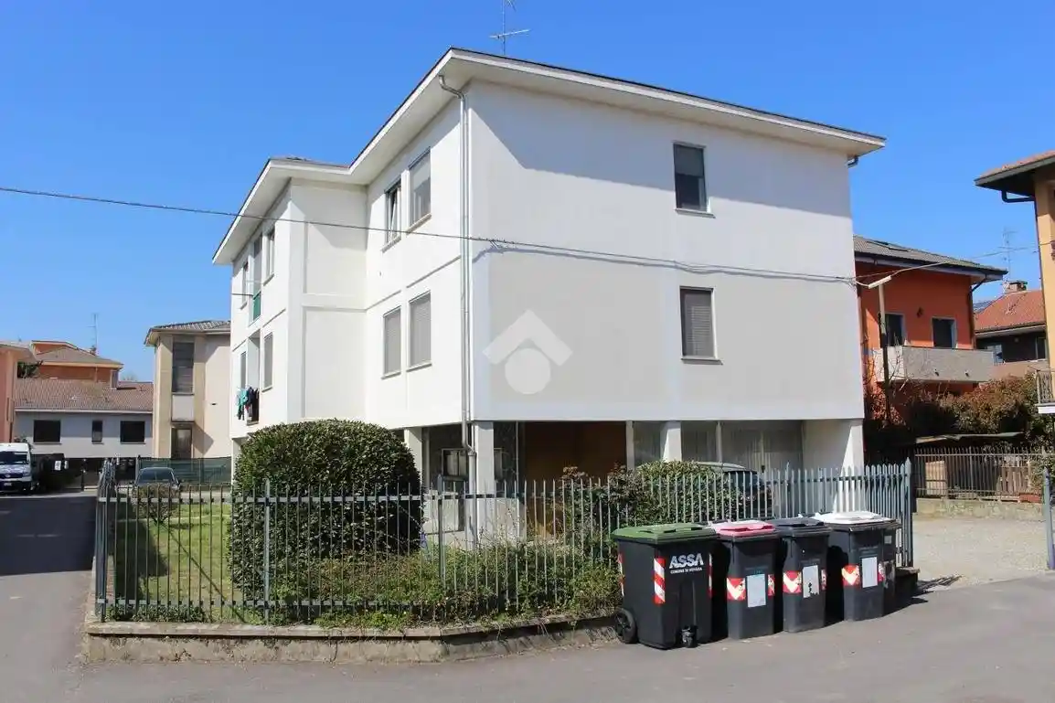 Trilocale viale Martiri di Belfiore 12, Sant'Antonio, Novara - foto 4