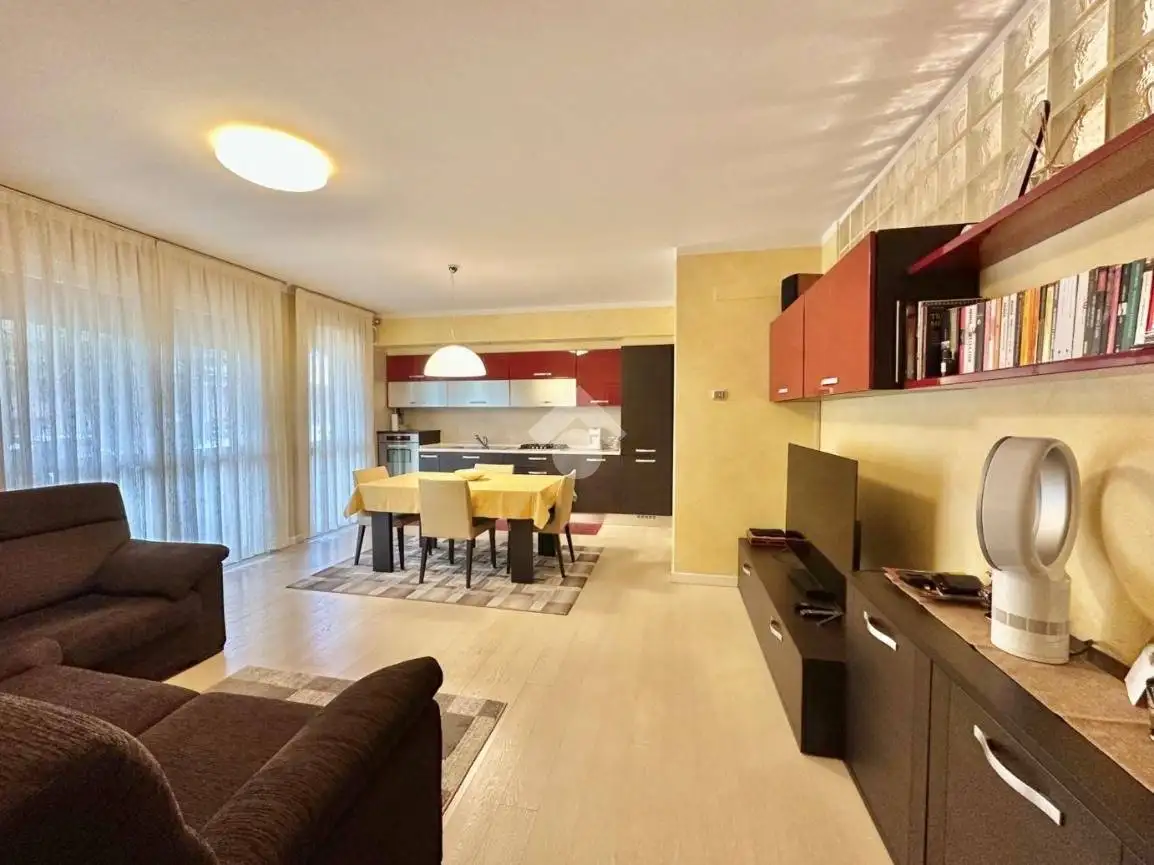 Trilocale via Umberto I 35, Centro, Casalserugo - foto 2