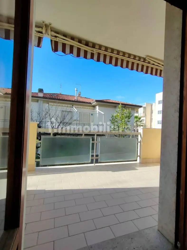 Quadrilocale ottimo stato, primo piano, Marina di Massa Centro, Massa - foto 3