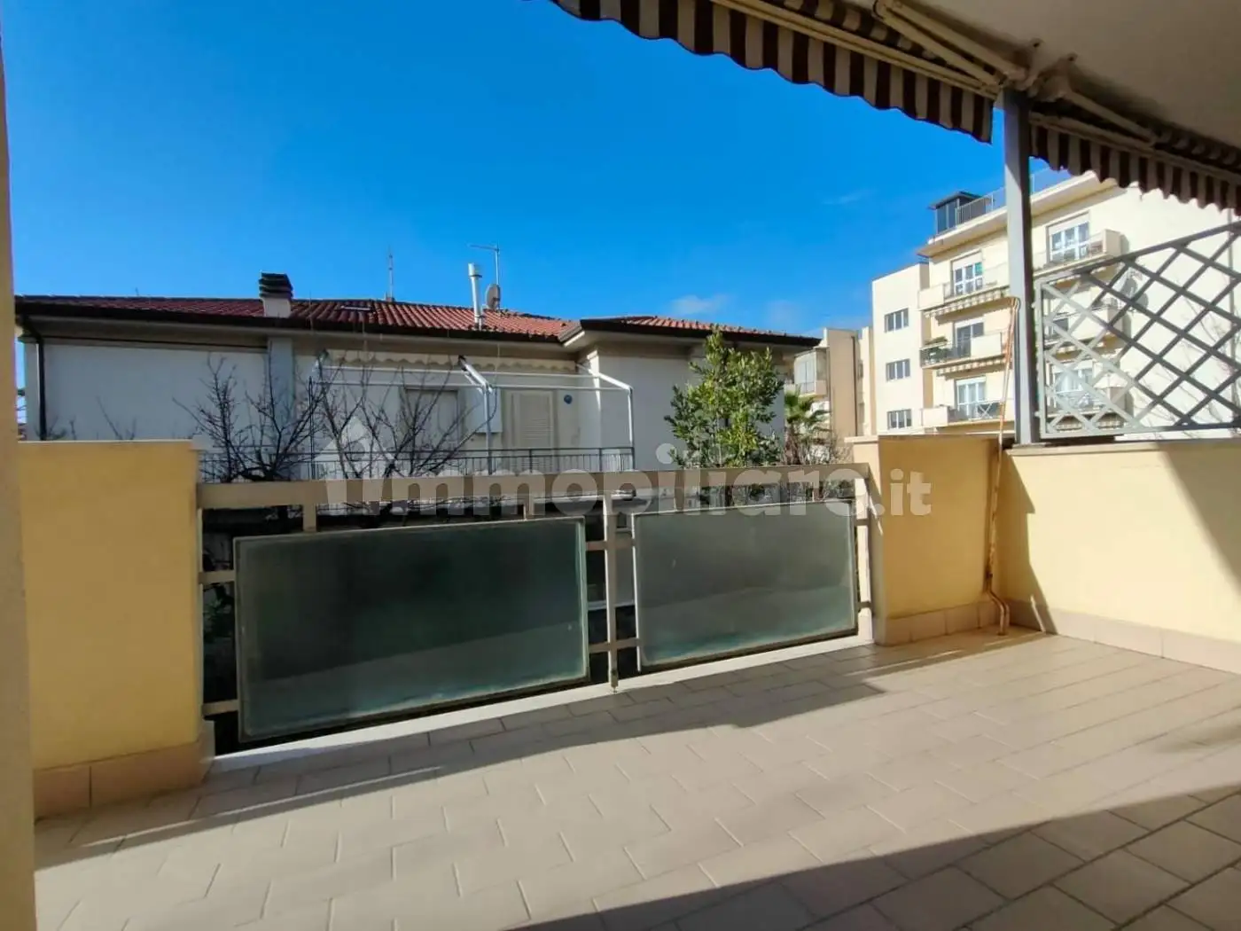 Quadrilocale ottimo stato, primo piano, Marina di Massa Centro, Massa - foto 4