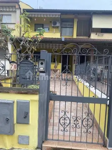 Villetta a schiera in vendita a Aquino