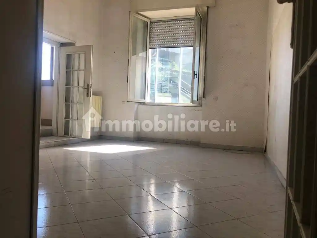 Quadrilocale da ristrutturare, quarto piano, Borgo Orefici, Napoli - foto 4