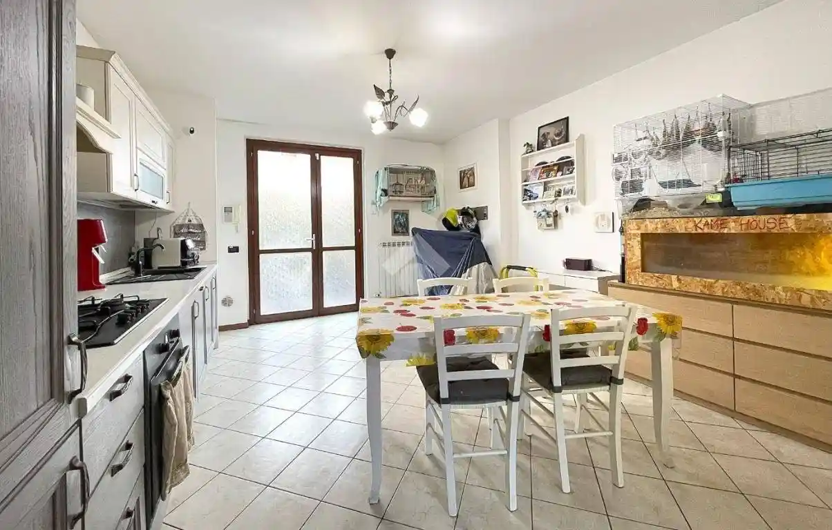 Bilocale via A. Manzoni 20, Cadorago Caslino Al Piano, Cadorago - foto 4