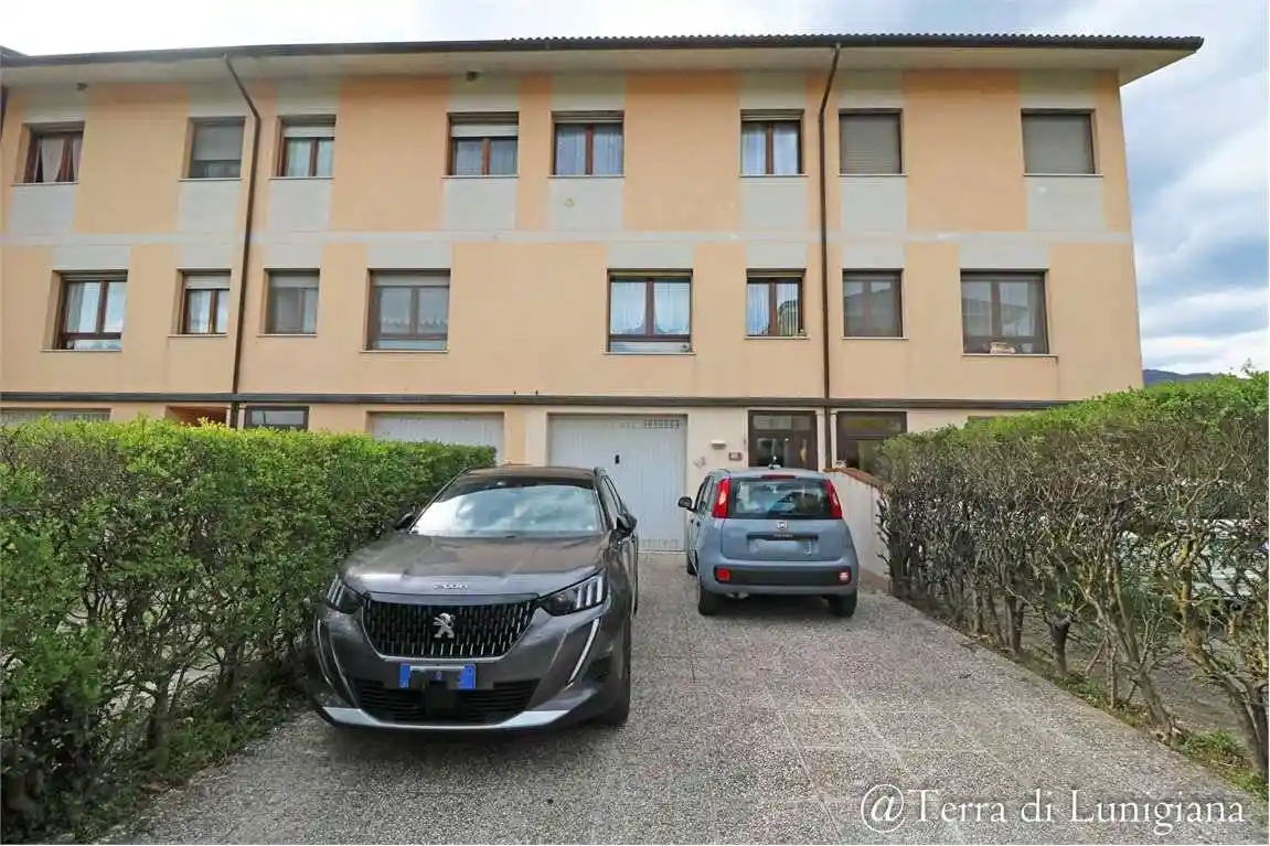 Villetta a schiera in vendita a Pontremoli