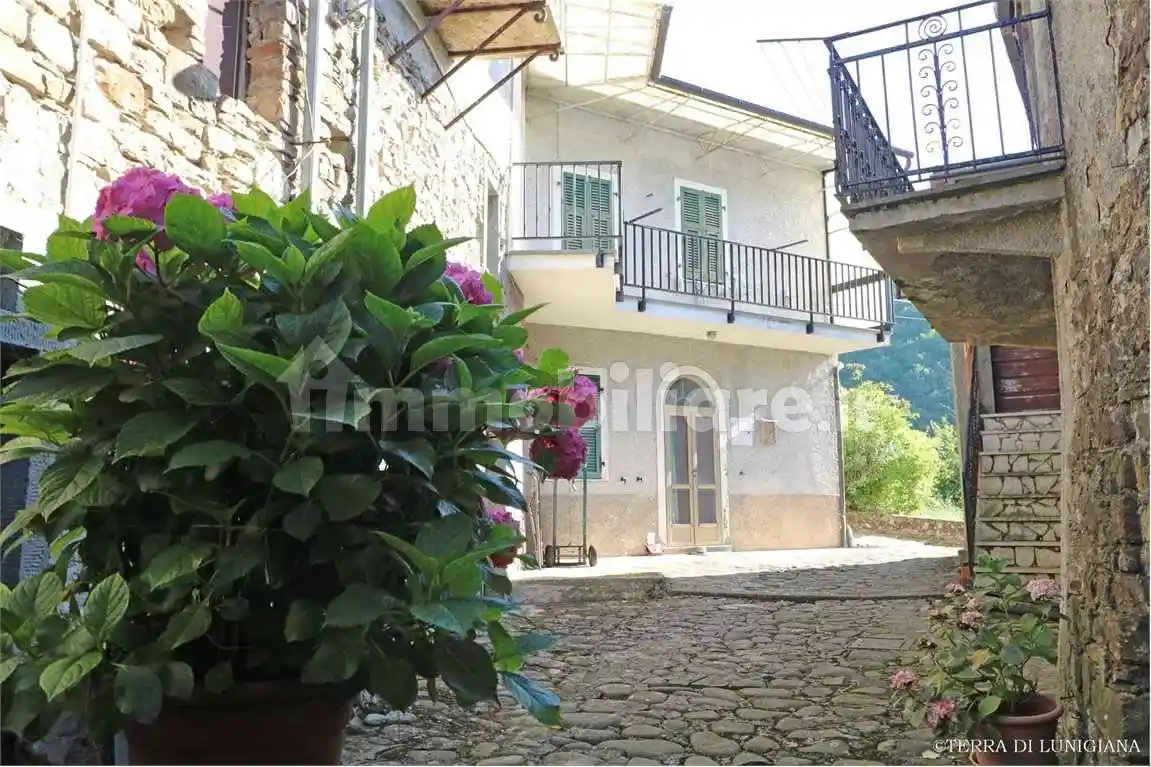 Rustico - Casale in vendita a Pontremoli