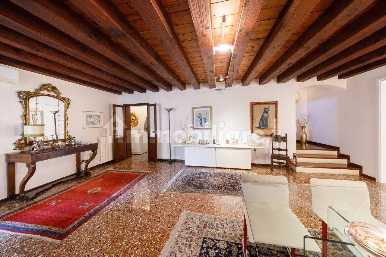 Palazzo - Edificio in Vendita - foto 3