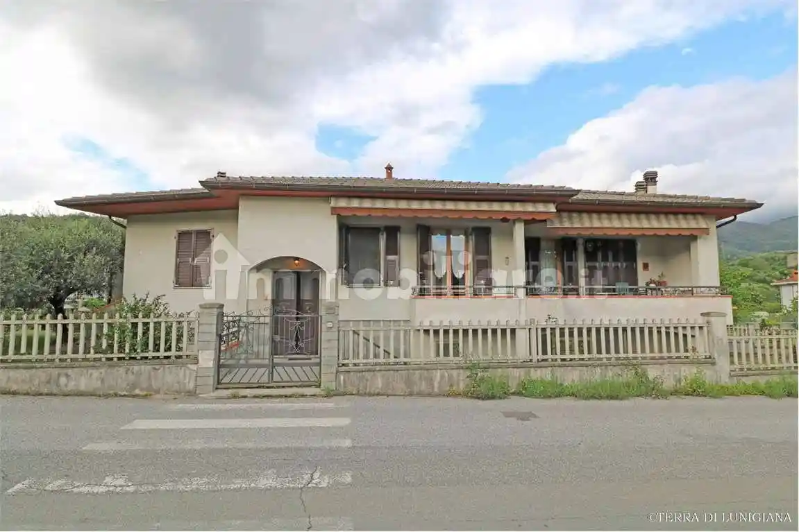 Villa in vendita a Pontremoli