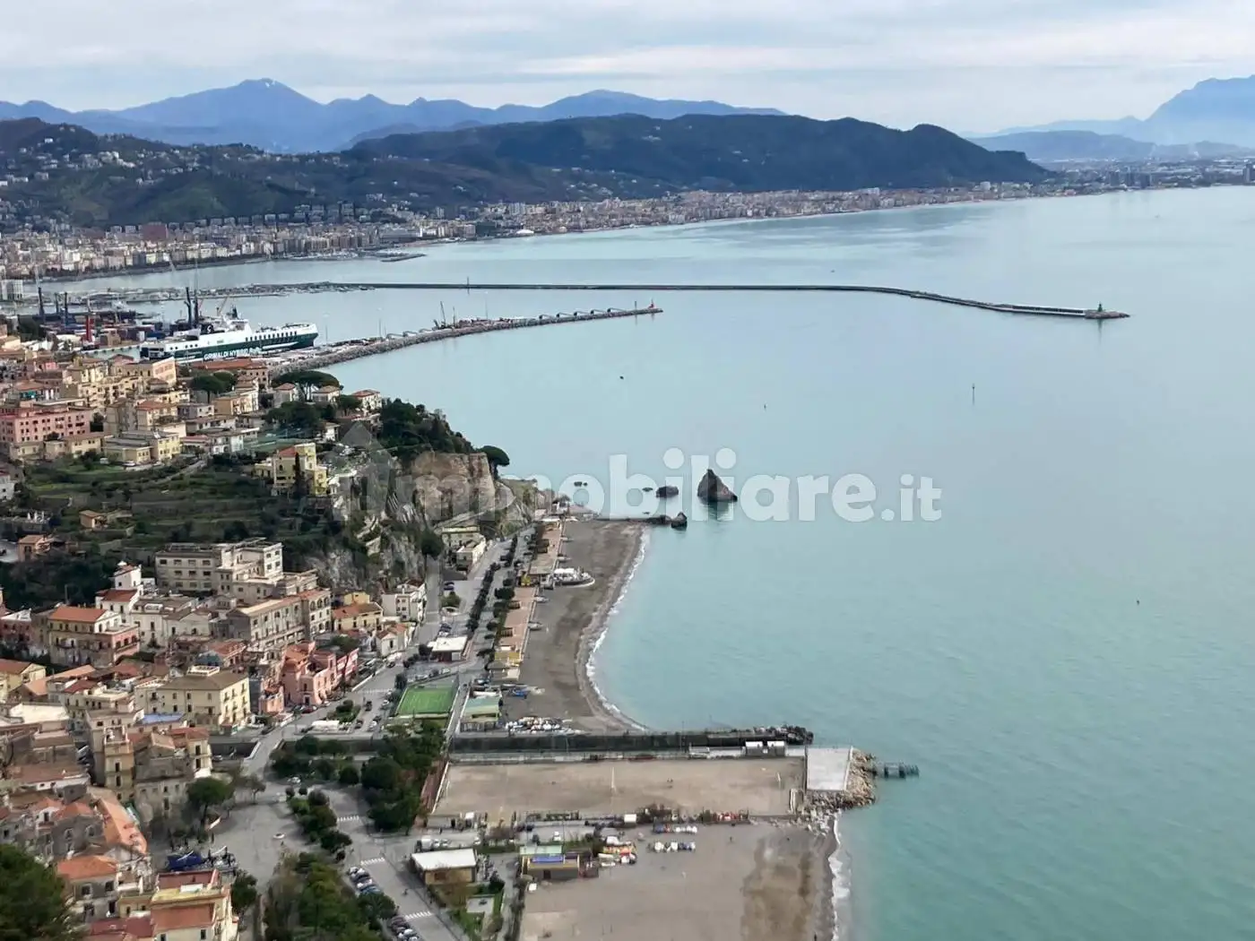 Appartamento in vendita a Vietri sul Mare